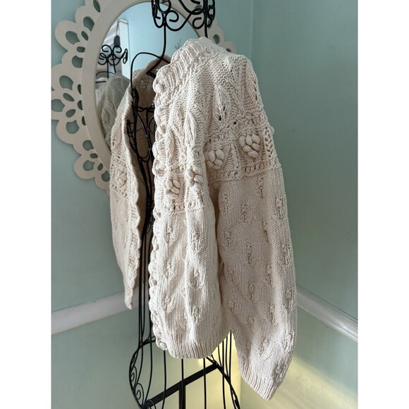 Vintage Cape Isle Knitters Cardigan Sweater Size M Ivory Button Front Lng/Slv - Picture 2 of 8